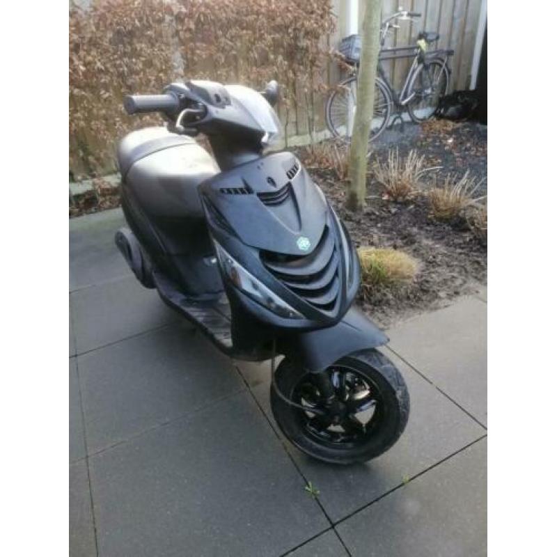 Piaggio zip SP (FULL BLACK)