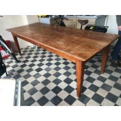 Grote teakhouten eettafel 220 cm breed