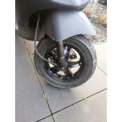 Piaggio zip SP (FULL BLACK)