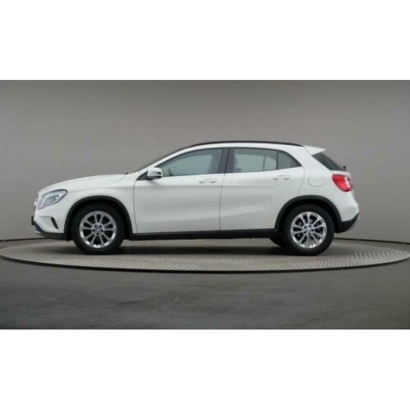 Mercedes-Benz GLA-Klasse 180 d Lease Edition Plus, Navigatie