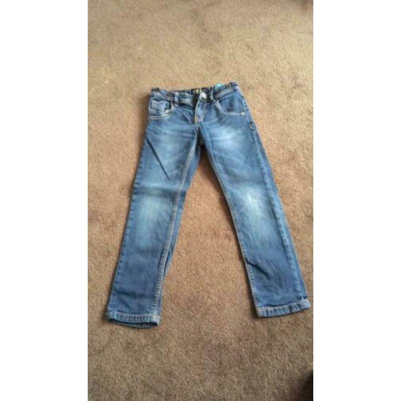 Stoere jeans mt 116