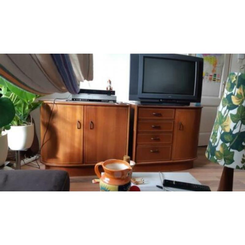 Retro dressoir bijzonder !!