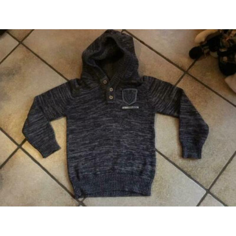 RAVAGIO hoody trui. Maat 128/134