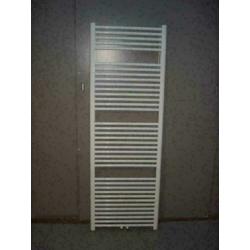 Design radiator 60 cm breed x 185 cm hoog midden- onderaansl