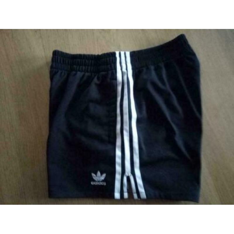 654, Adidas dames sportbroek maat 34 te koop