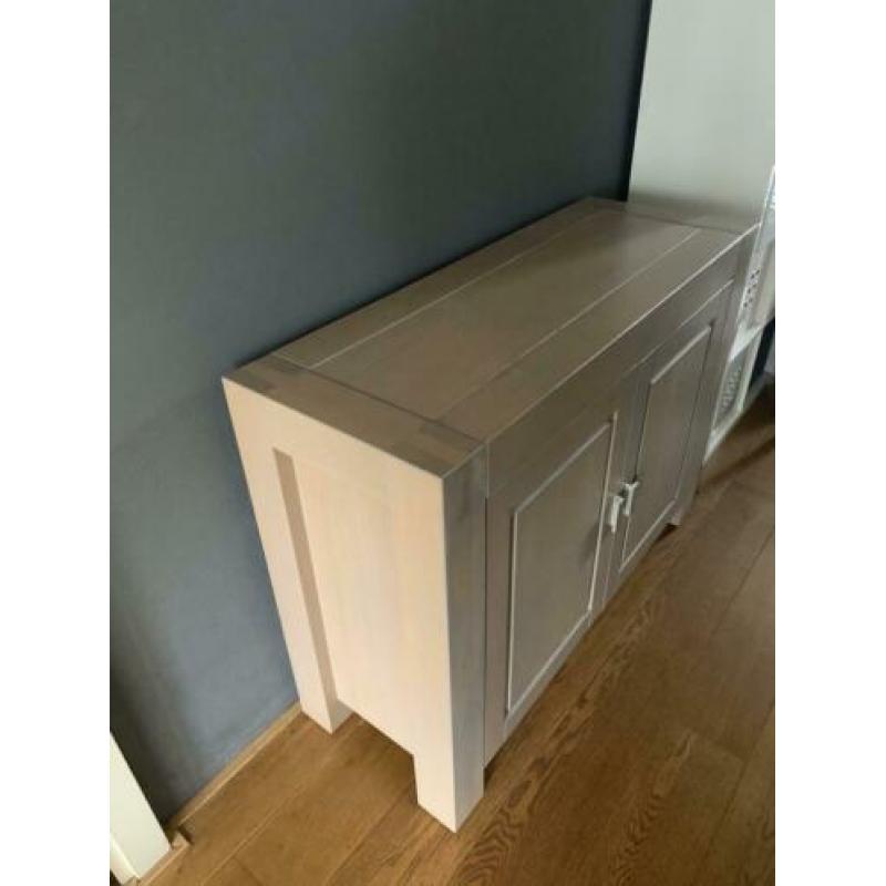 Mooie stevige greywash eiken dressoir