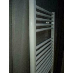 Design radiator 60 cm breed x 185 cm hoog midden- onderaansl