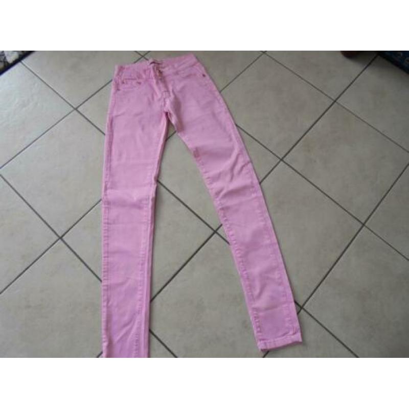 Rose player zomerbroek maat 158.-164/XXS