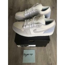 Nike Air Jordan 1 low Paris Parijs maat 42.5 US 9 NIEUW