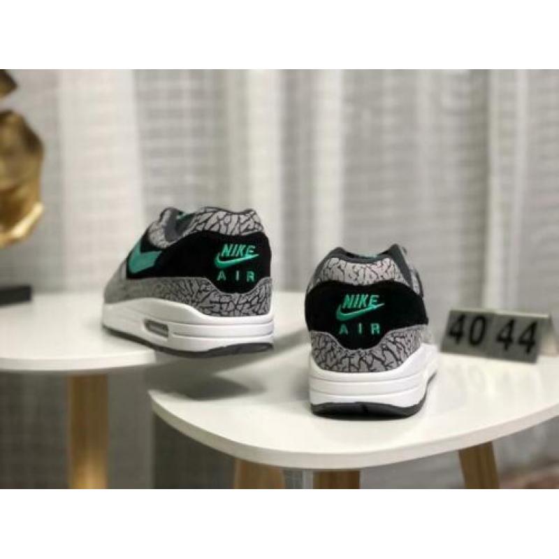 Nike air max 1 “Elephant” atmos pack safari