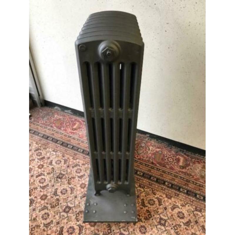 gietijzeren radiator art deco 16