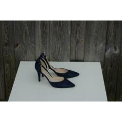 UNISA suede leren pumps met bandje nieuwstaat! 39