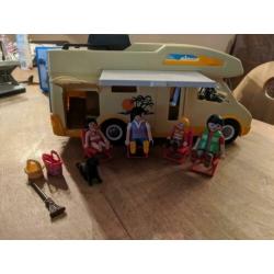 Playmobil camper super leuk, niet volledig compleet