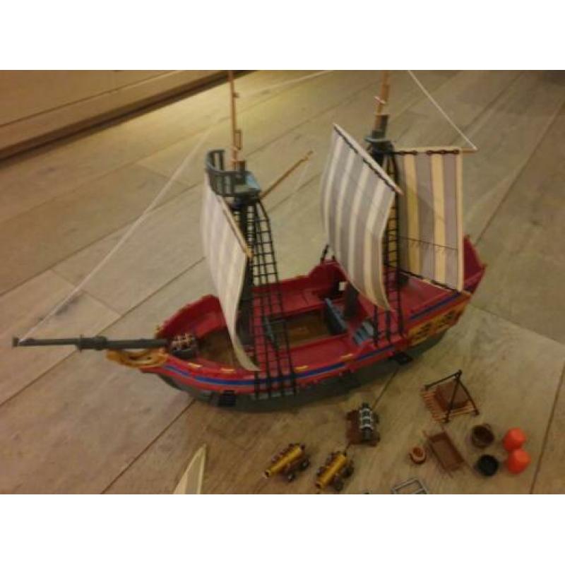 Playmobil piratenschip.