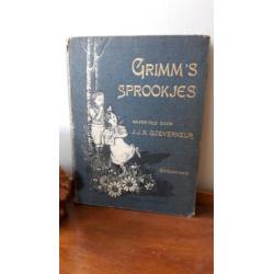 Oud boekje met de sprookjes van Grimm