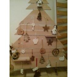 Koopje steigerhout kerstboom incl hangers