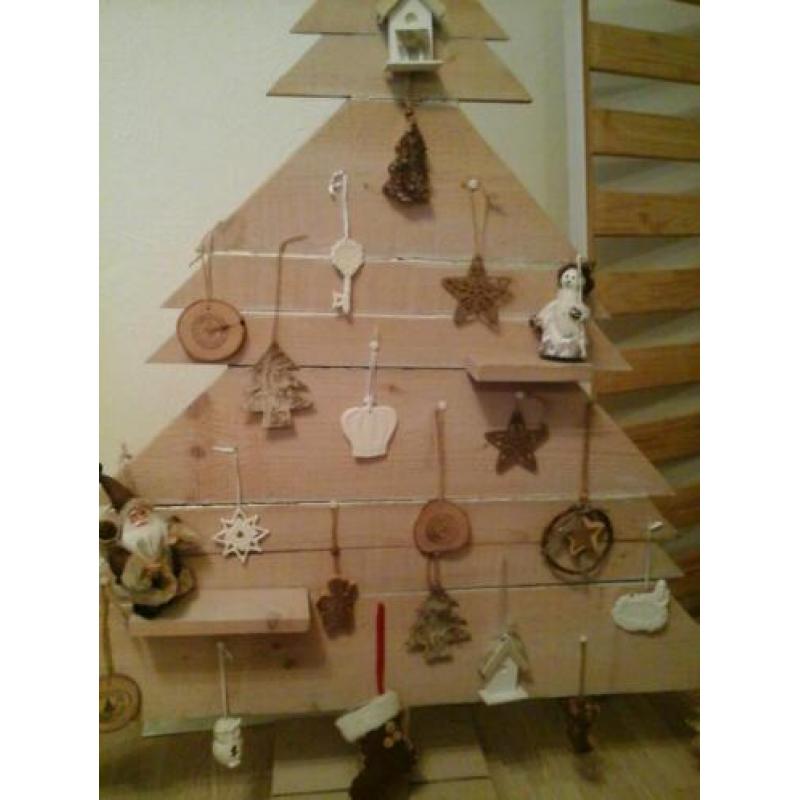 Koopje steigerhout kerstboom incl hangers