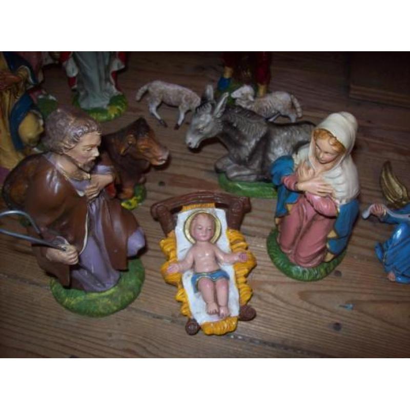 oude kerstgroep van papiermache uit italy