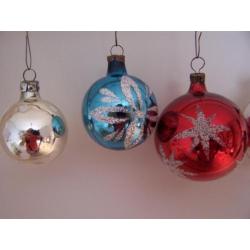 Oude kerstballen van glas