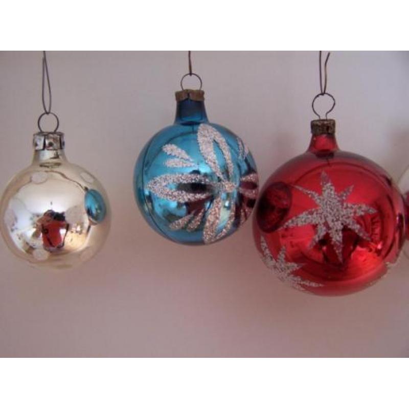 Oude kerstballen van glas